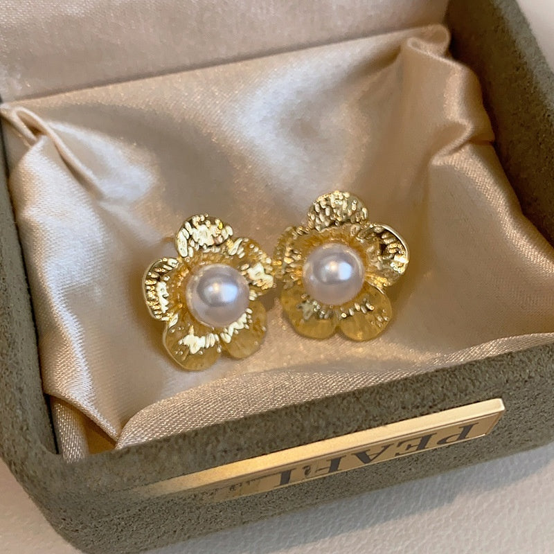 Pearl Geometric Earrings
