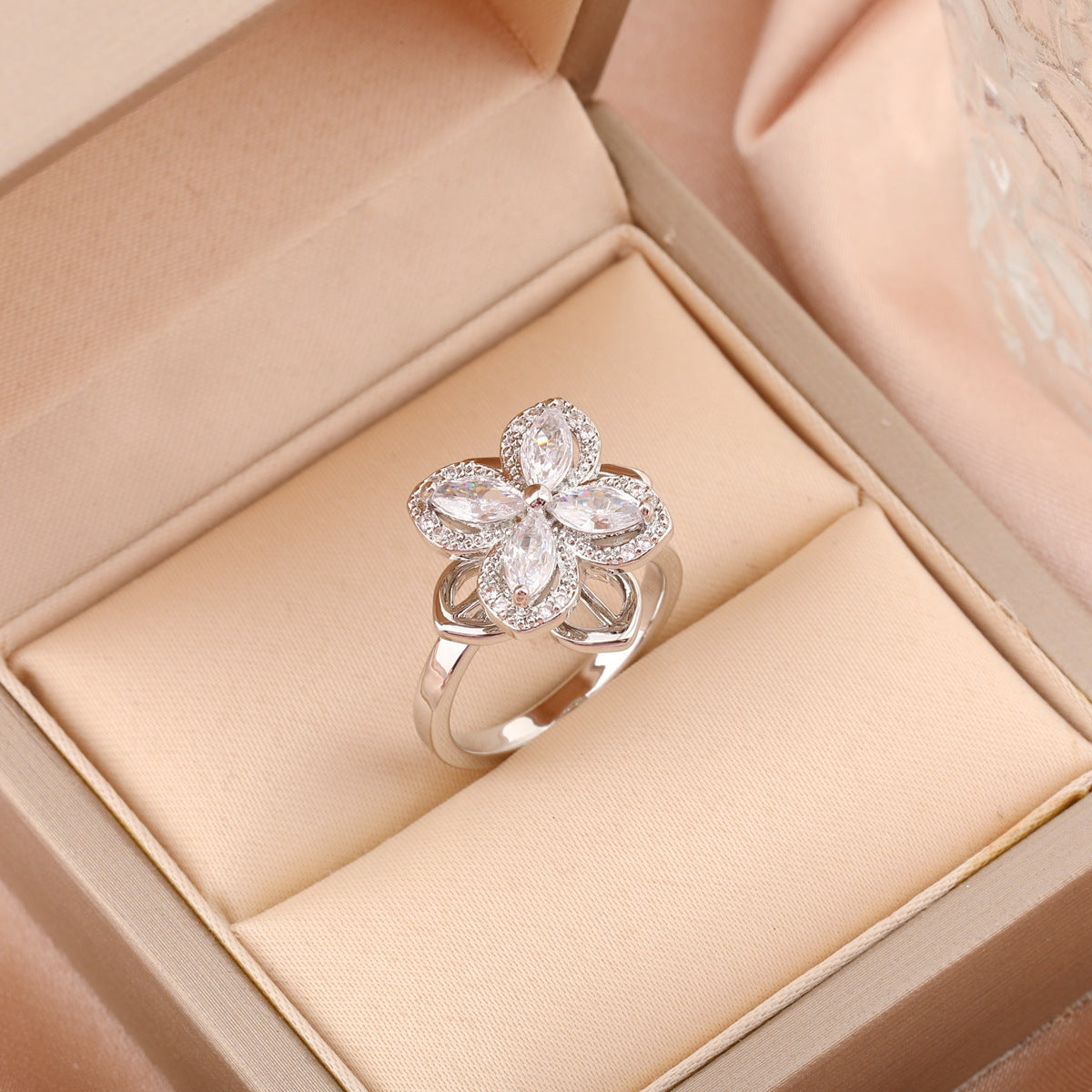 Adjustable Spinning Zircon Copper Ring