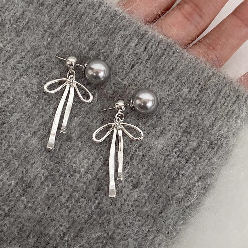 Lustre Bloom Silver Pearl Earrings