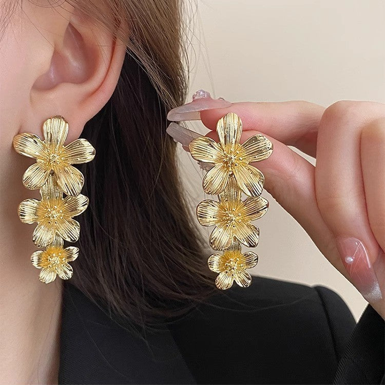 Linea Geometric Metal Earrings
