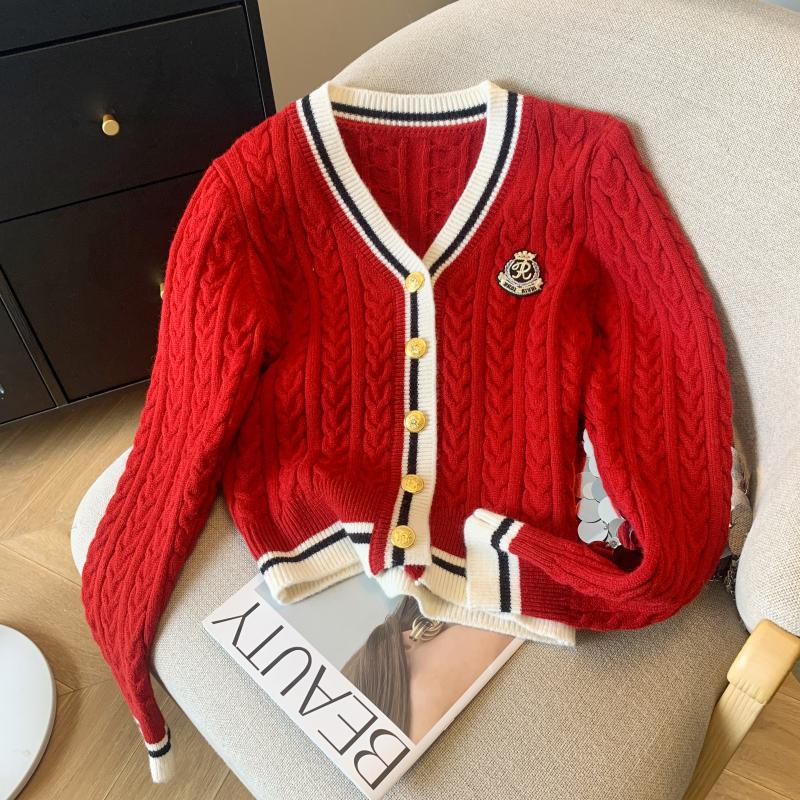 Retro V-neck Cable Knit Cardigan