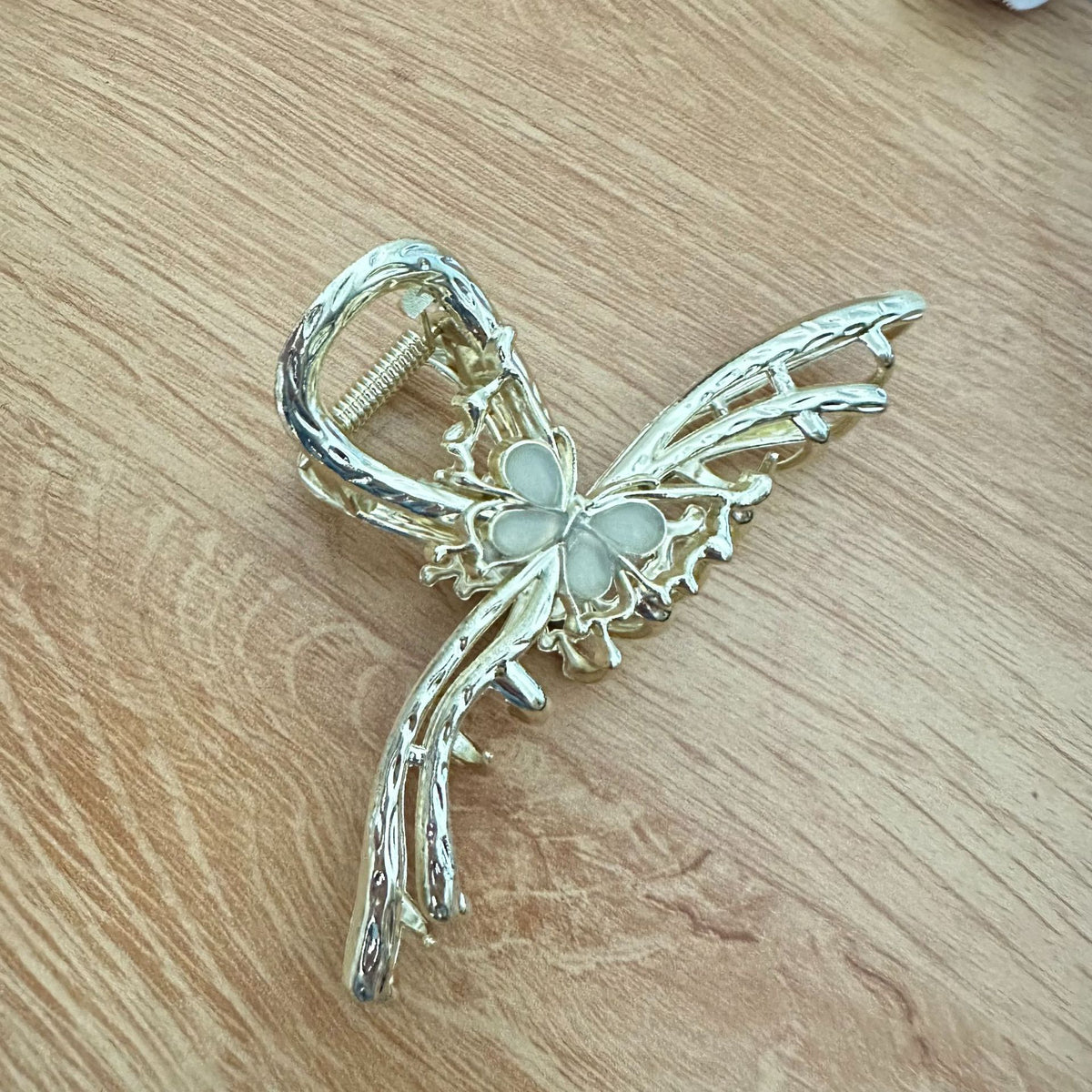 Metal Butterfly Hair Clips with Pearl Accents
