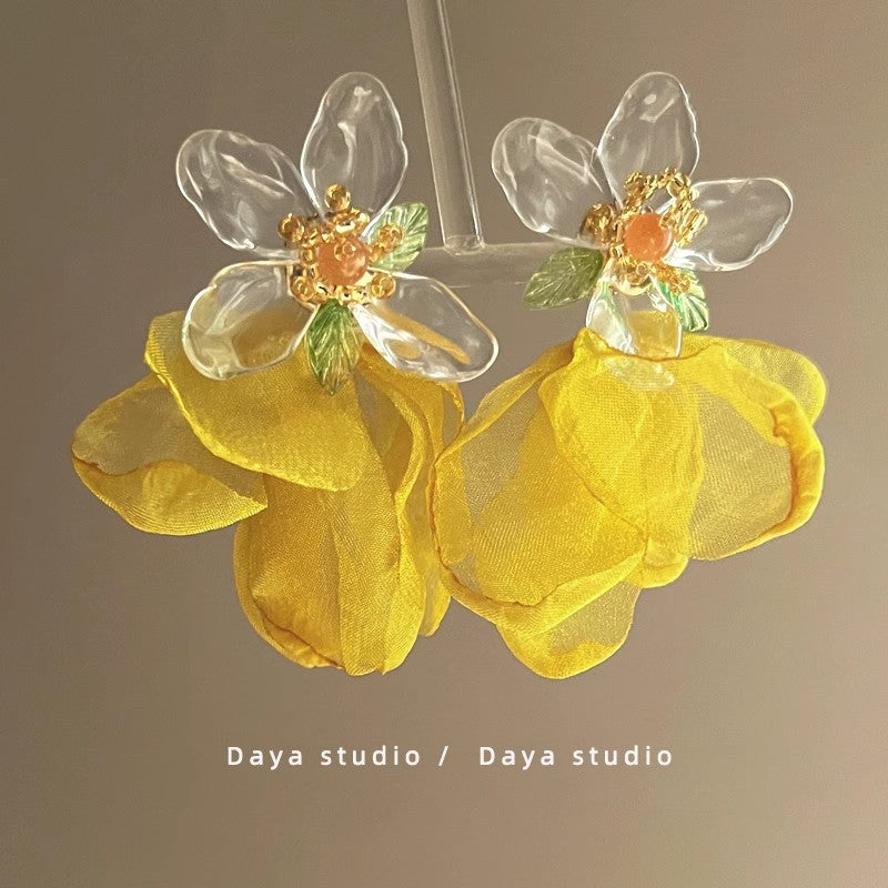 Lirio Charm Bow & Butterfly Earrings