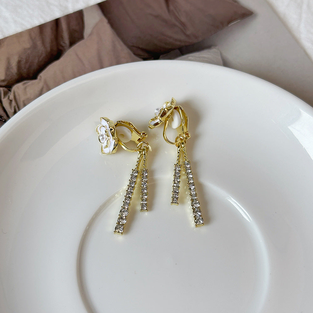 Lustrelace Pearl Ear Clips