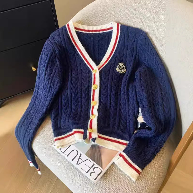 Retro V-neck Cable Knit Cardigan