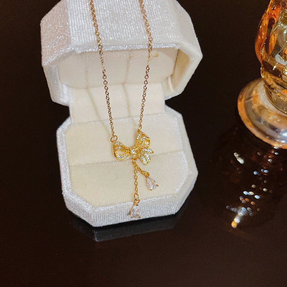 Titanium Steel Zircon Necklace with Geometric Pendant