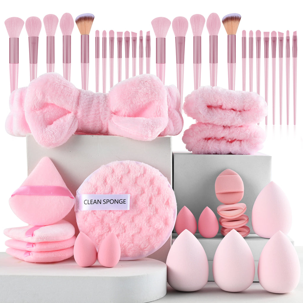 A complete set of 46 brushes