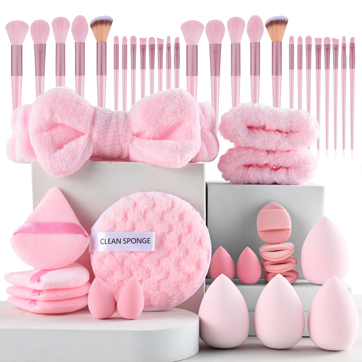 A complete set of 46 brushes