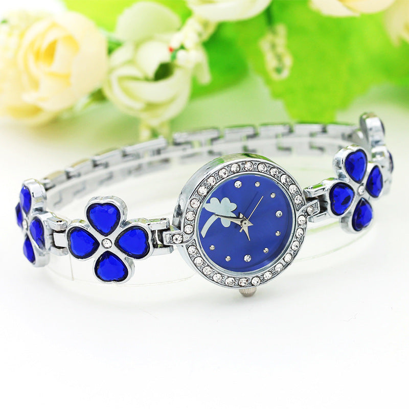 Clover Crystal Bracelet Watch for Women - Elegant Floral Timepiece