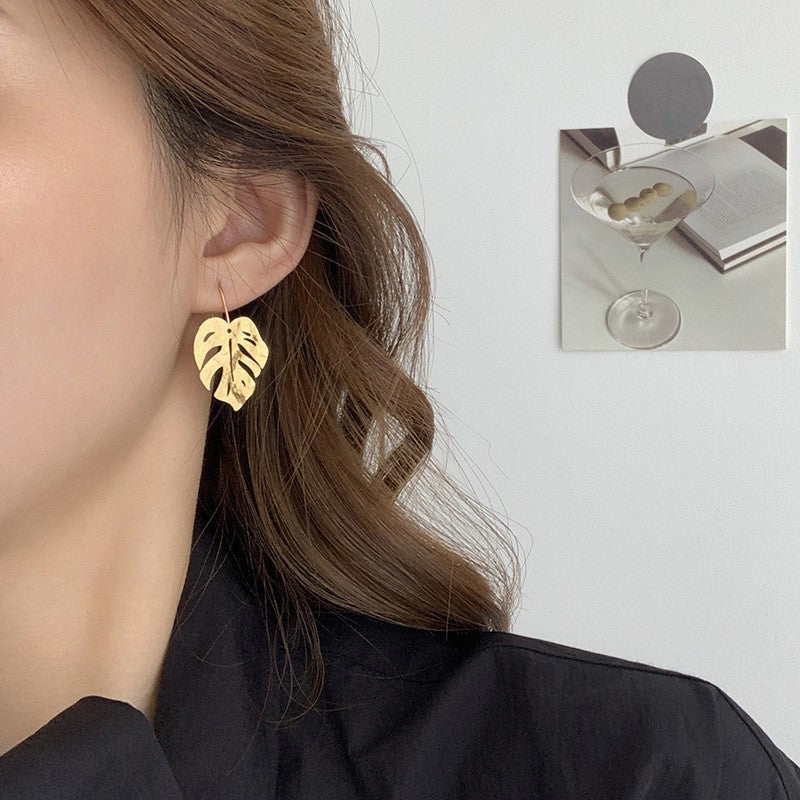 Linea Geometric Metal Earrings