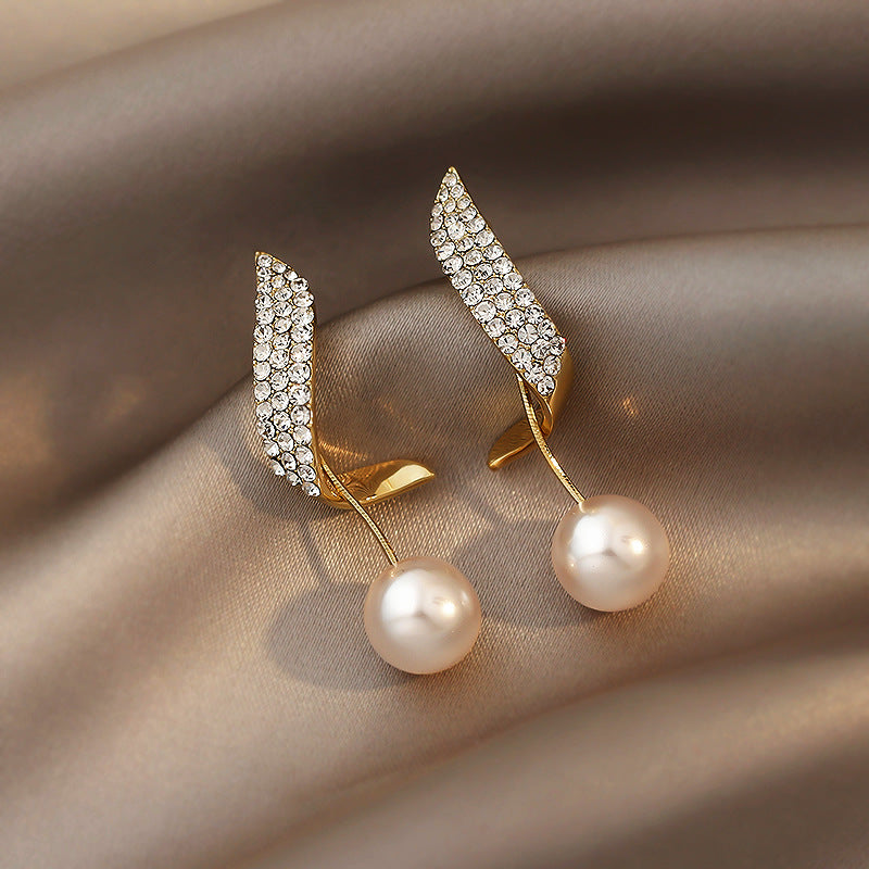 Pearl Geometric Earrings