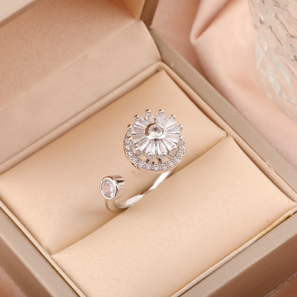 Adjustable Spinning Zircon Copper Ring
