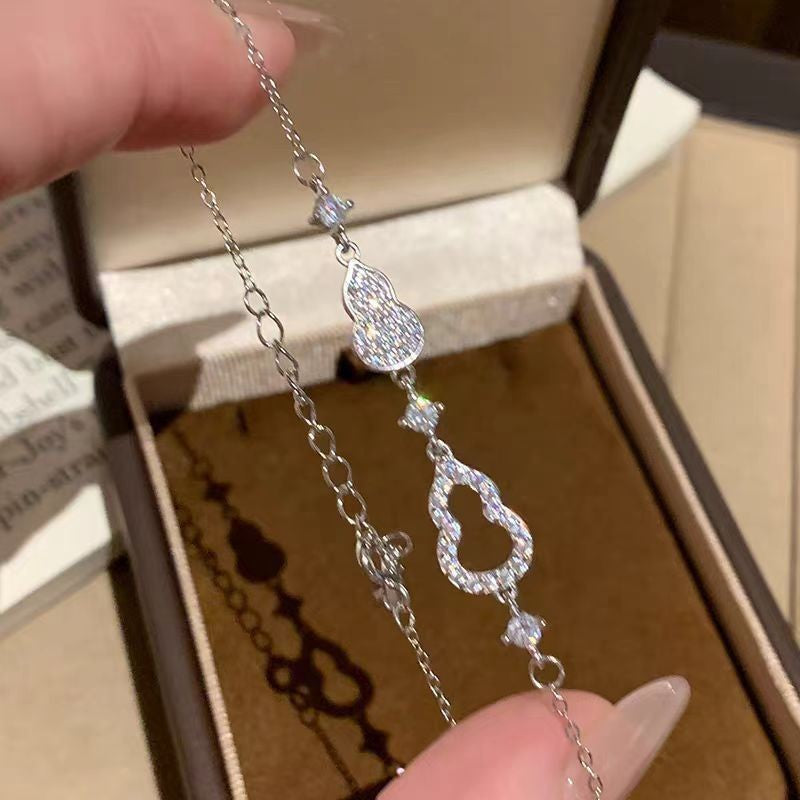 Cool and Elegant Winter Snowflake Exquisite Light Luxury Niche Design Zircon High-End Adjustable Fashion Bracelet