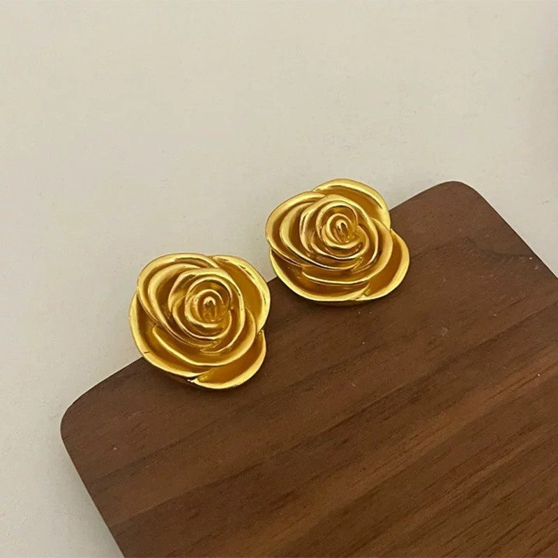Linea Geometric Metal Earrings
