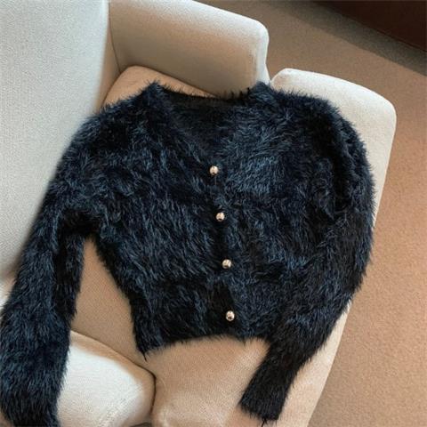 Knitted cardigan sweater coat