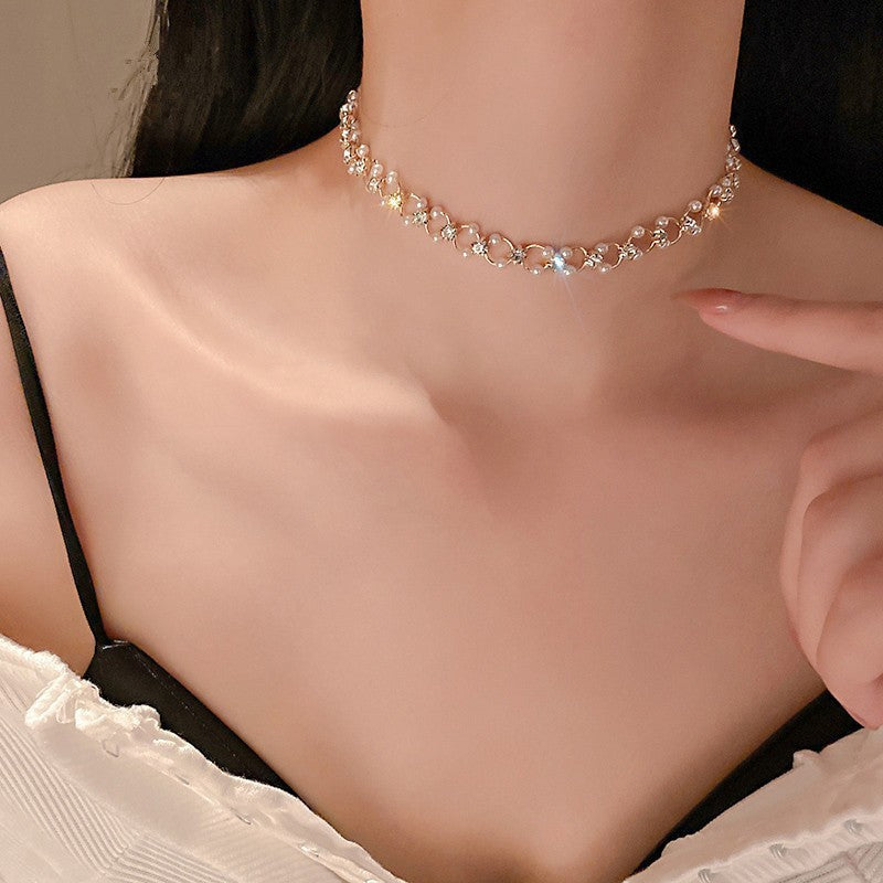 Retro Luxury Butterfly Pearl Pendant Necklace