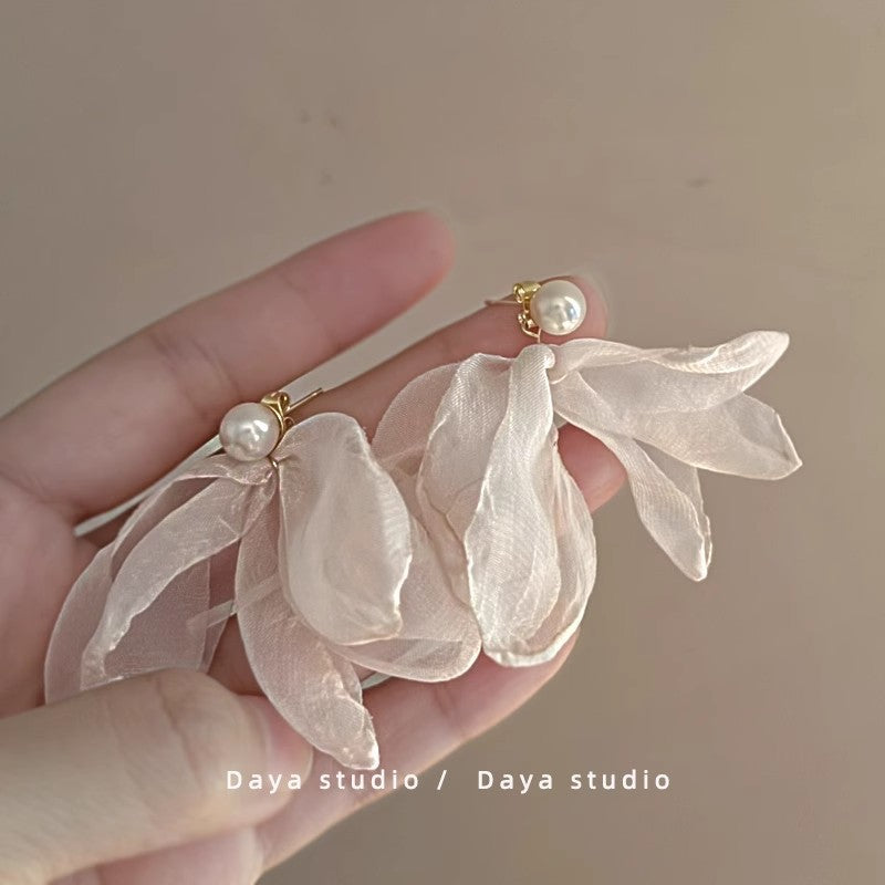 Lirio Charm Bow & Butterfly Earrings
