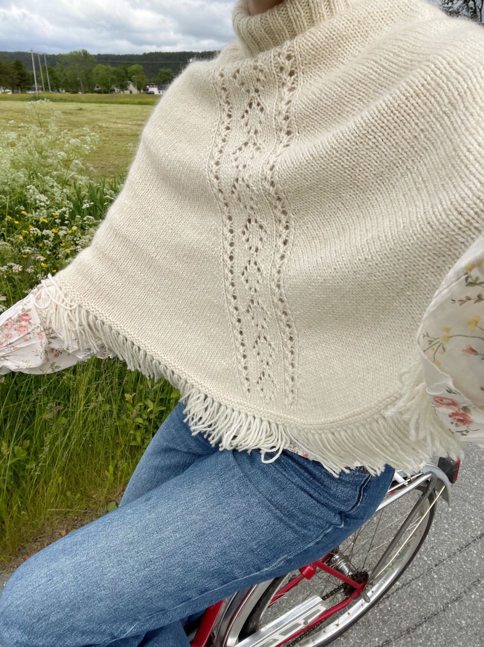 Elegant Tassel Edge Knit Sweater Top