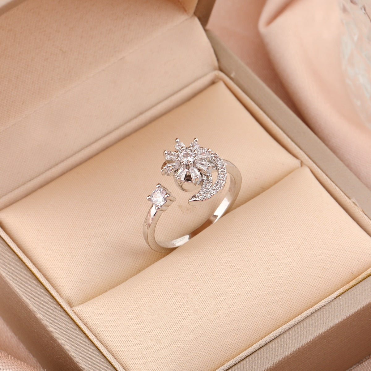 Adjustable Spinning Zircon Copper Ring