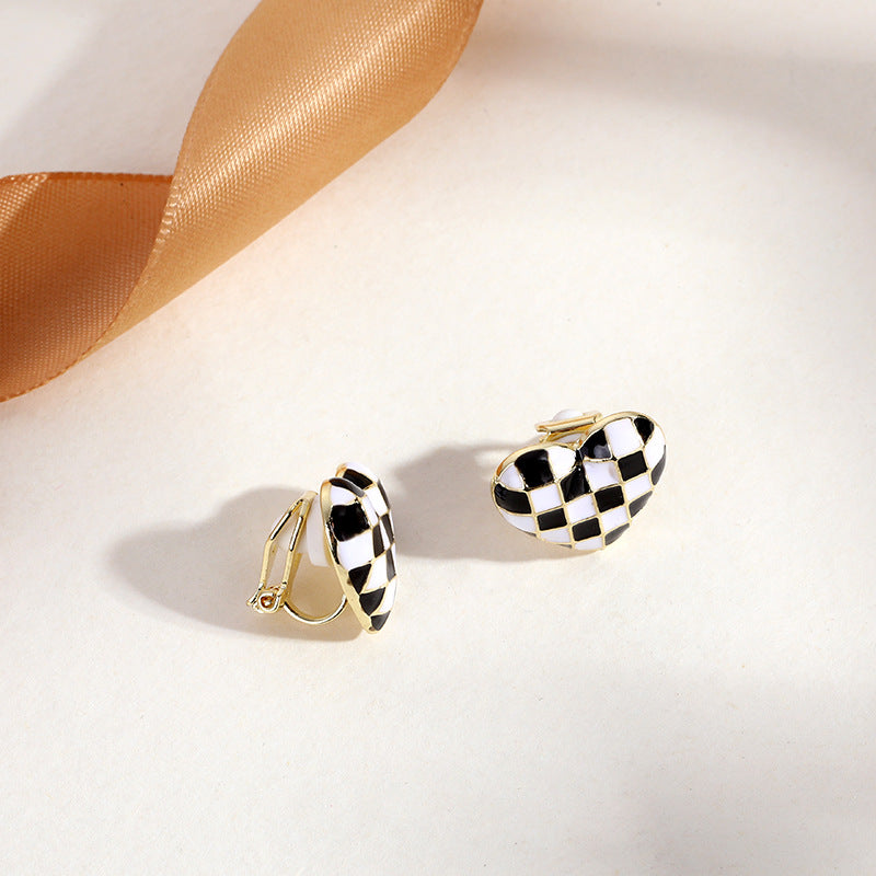 Lustrelace Pearl Ear Clips