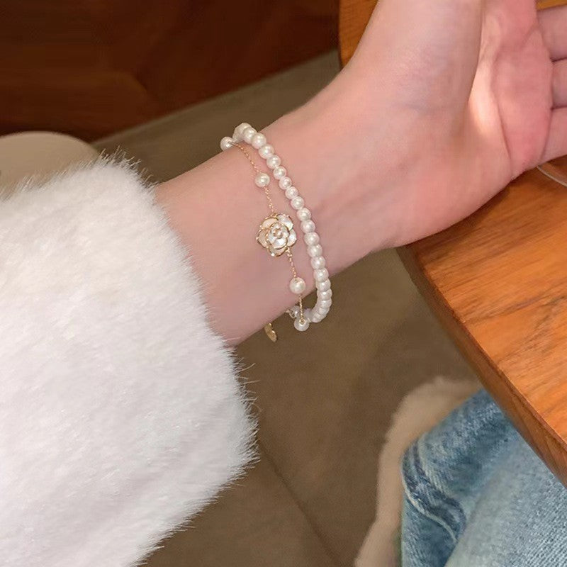 Cool and Elegant Winter Snowflake Exquisite Light Luxury Niche Design Zircon High-End Adjustable Fashion Bracelet