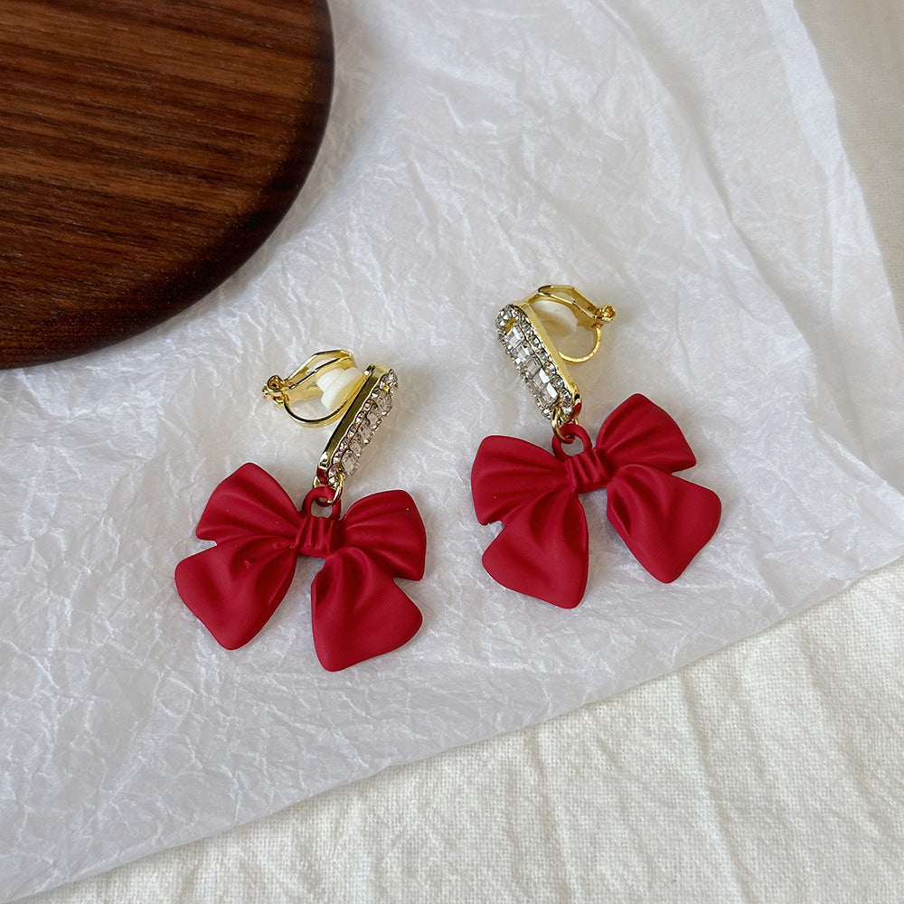 Lustrelace Pearl Ear Clips
