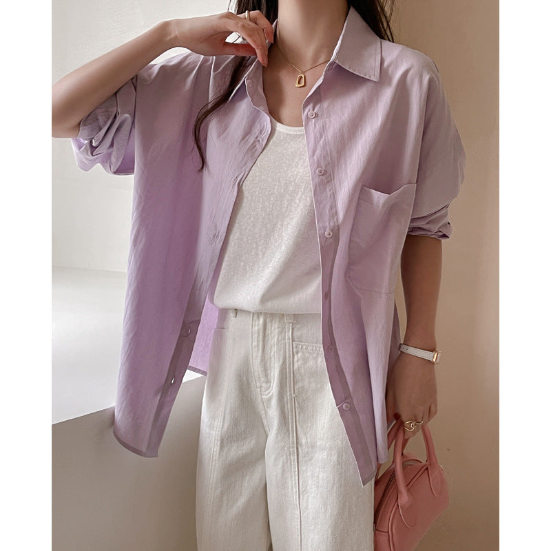 A loose, sun-protective jacket for women