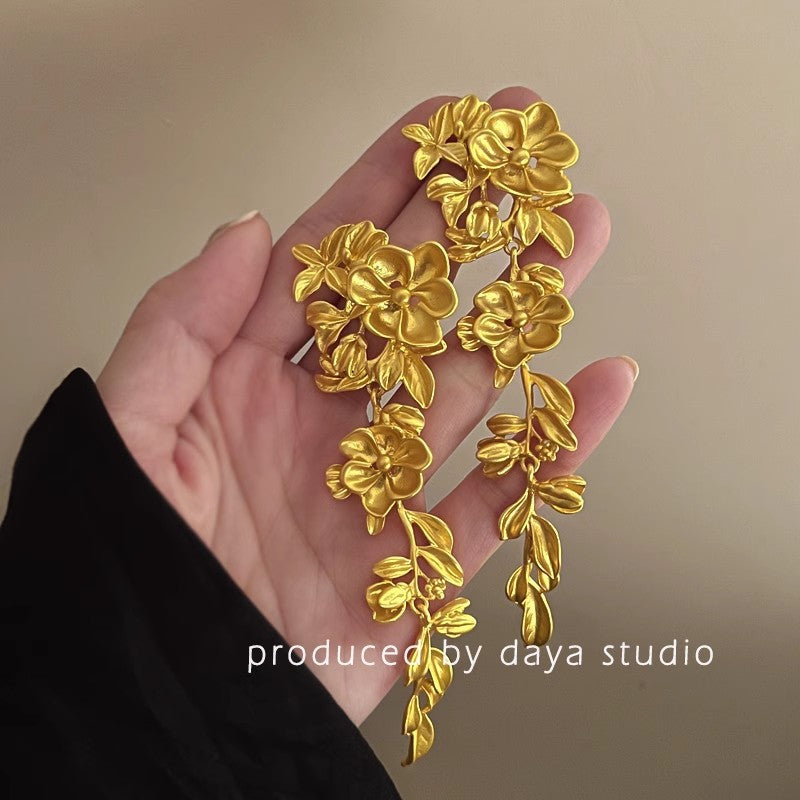 Lirio Charm Bow & Butterfly Earrings